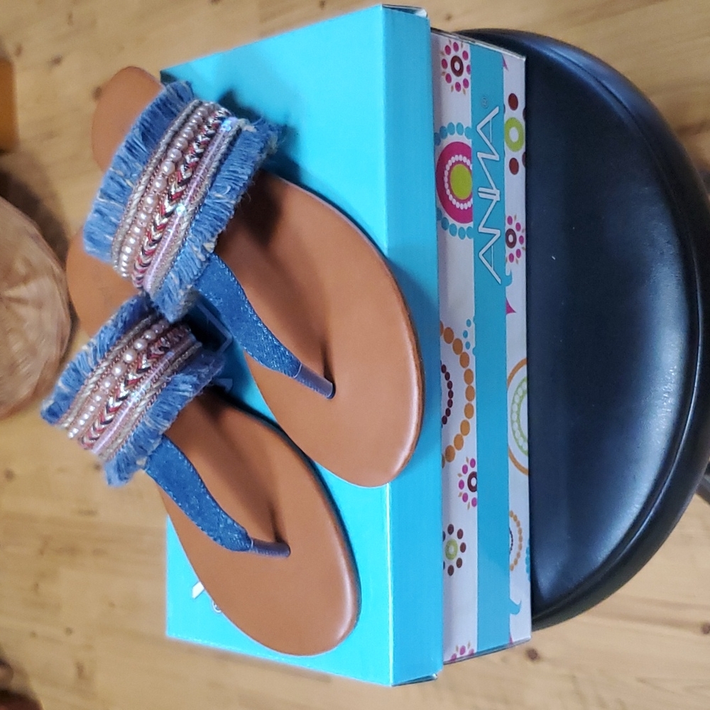 NIB Anna Sandals